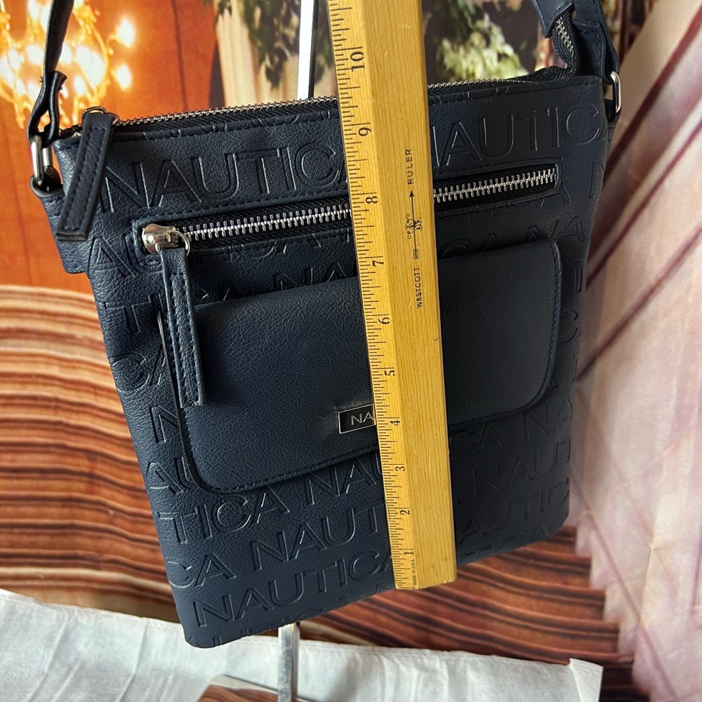 Nautica Embossed Navy Crossbody Bag, excellent condition - Picture 11 of 12